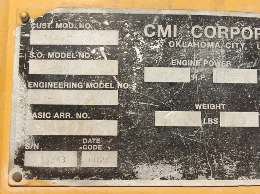 รถกัดถนนล้อยาง