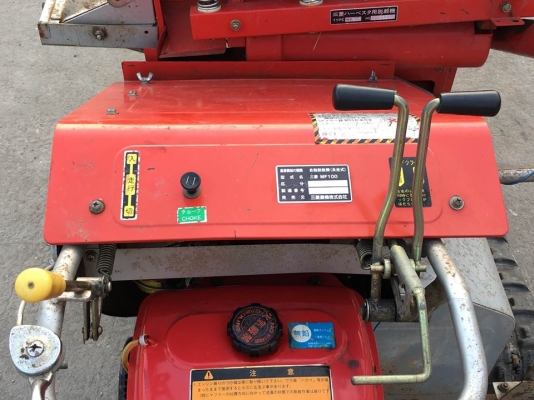 ขายเครื่องนวดเมล็ดข้าวเดินตาม แบบนวดคอรวง ฝัดข้าวได้ ยี่ห้อ MITSUBISHI รุ่น MF100 รุ่นใหม่