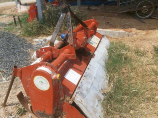 ขายโรตารี วิเชียร1.60ติดมากับ36แรง ต้องซ่อมเฟือง