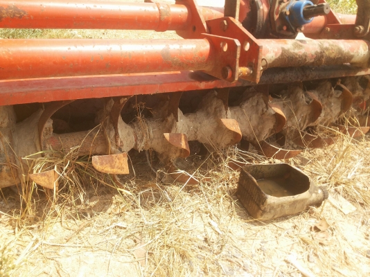 ขายโรตารี วิเชียร1.60ติดมากับ36แรง ต้องซ่อมเฟือง