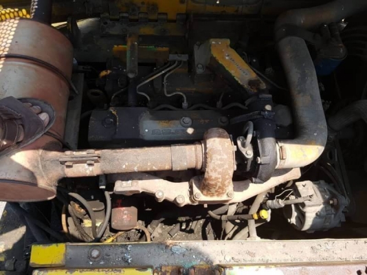 KOMATSU PW100-3A