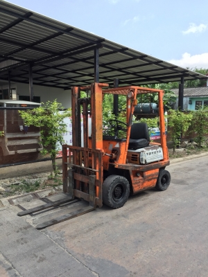 ขายรถยกโฟร์คลิฟท์ TOYOTA เบนซิลแก๊ส