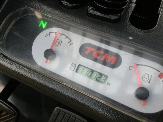 ขาย โฟรคลิฟท์  ทีซีเอ็ม 3 ตัน เสาเข้าตู้ 4.5 เมตร