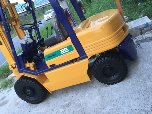 ขาย โฟรคลิฟท์ โคมะสุ 2.5 ตันดีเซล เสา 3 เมตร ขาย โฟรคลิฟท์ โคมะสุ 2.5 ตันดีเซล เสา 3 เมตร