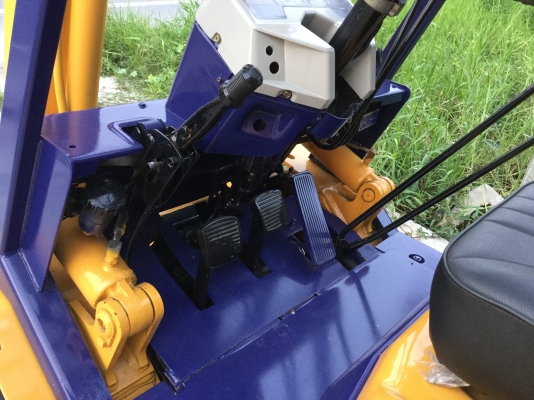 ขาย โฟรคลิฟท์ โคมะสุ 2.5 ตันดีเซล เสา 3 เมตร ขาย โฟรคลิฟท์ โคมะสุ 2.5 ตันดีเซล เสา 3 เมตร