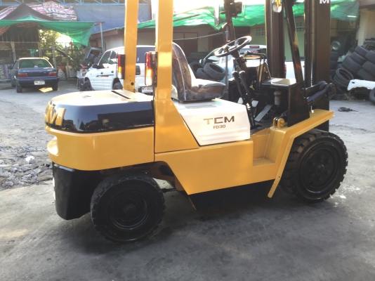 ขาย โฟรคลิฟท์ ทีซีเอ็ม ดีเซล 3 ตันเสา 4 เมตรเ