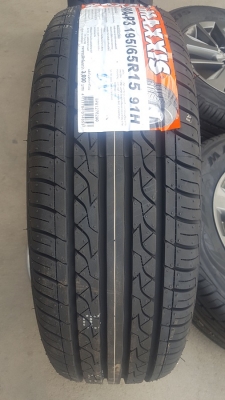 ขายล้อ Nissan Almera Sportech15 ยางใหม่ปี18  4 ล้อ