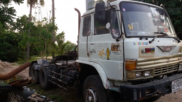 10ล้อหัวลากซูโม่221 เครื่องEM100 2เพลา พร้อมหาง