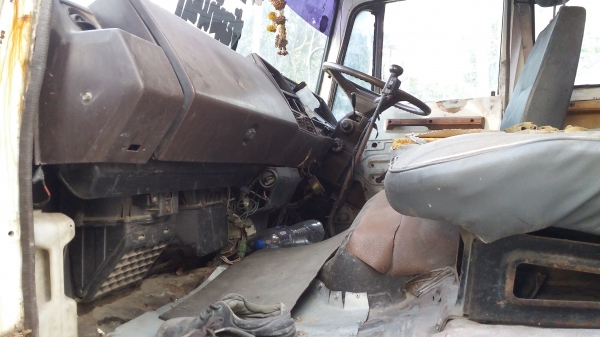 10ล้อหัวลากซูโม่221 เครื่องEM100 2เพลา พร้อมหาง