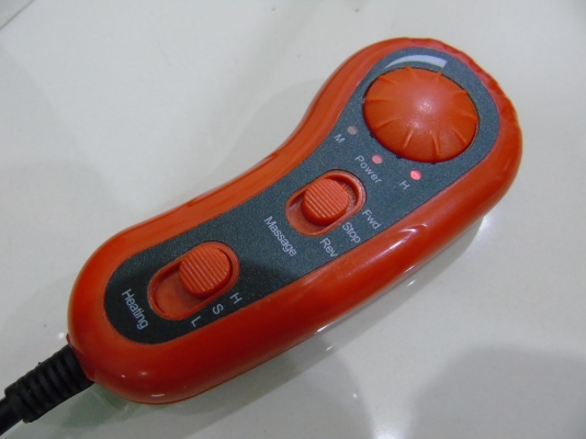 เบาะนวดลูกกลิ้งไฟฟ้า พร้อมแสงอินฟาเรด Massage Cushion AQ-88 มือสอง สภาพใหม่มาก