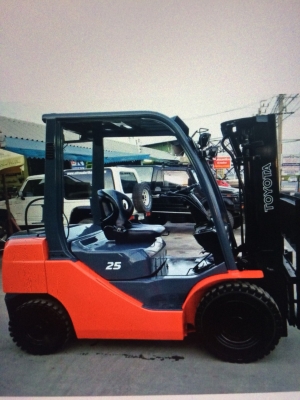 อาร์ซีเอช โฟรคลิฟท์ ขาย โตโยต้า รุ่น 8
