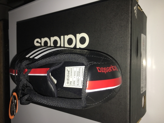 รองเท้าสตั๊ด Adidas ไซส์ 38.5 รองเท้าสตั๊ด Adidas ไซส์ 38.5