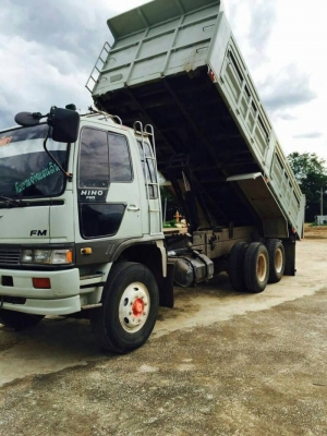 HINO 3M สองเพลาดั๊ม กระบะเหล็ก รถปี 39