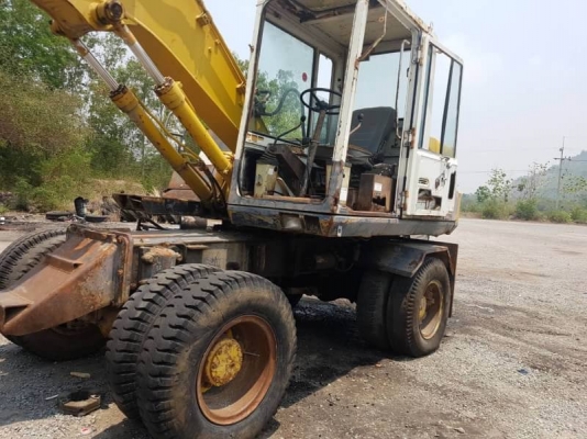 ขาย 395,000 รถแบคโฮล้อยาง KOMATSU PW100-3A. เครื่องดี 6D95L-Turbo 2 เพลา ปั้มแรง (มีไลน์หัวเจาะ) เอกสารเล่มทะเบียนภาษีไม่ขาด รถอยู่ ชัยนาท โทร 0610710295 ขาย 395,000 รถแบคโฮล้อยาง KOMATSU PW100-3A. เครื่องดี 6D95L-Turbo 2 เพลา ปั้มแรง (มีไลน์หัวเจาะ) เอกสารเล่มทะเบียนภาษีไม่ขาด รถอยู่ ชัยนาท โทร 0610710295