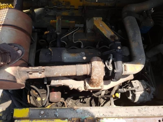 ขาย 395,000 รถแบคโฮล้อยาง KOMATSU PW100-3A. เครื่องดี 6D95L-Turbo 2 เพลา ปั้มแรง (มีไลน์หัวเจาะ) เอกสารเล่มทะเบียนภาษีไม่ขาด   รถอยู่ ชัยนาท โทร 0610710295
