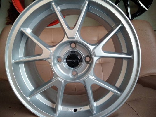 แม็กใหม่ลาย wrdsport tc005 ขอบ 15 ราคา 6900 พร้อมยาง 10900 บาท