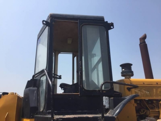 ขายรถแทรคเตอร์ตีนแกะ CATTERPILAR 816 เครื่องดี เกียร์แรง สภาพพร้อมใช้ เอกสารเล่มทะเบียน  คันนี้ 1,690,000 รถอยู่ นครปฐม โทร 0610710295