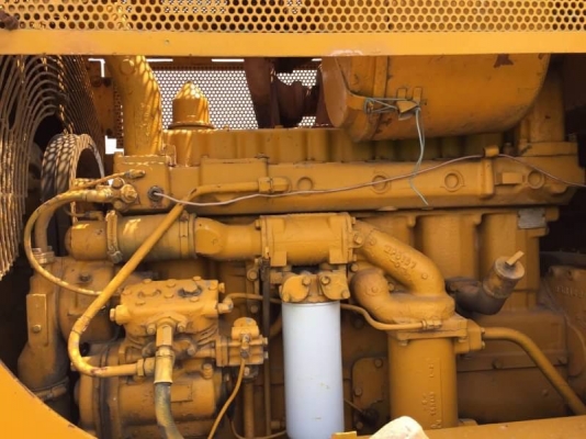 ขายรถแทรคเตอร์ตีนแกะ CATTERPILAR 816 เครื่องดี เกียร์แรง สภาพพร้อมใช้ เอกสารเล่มทะเบียน  คันนี้ 1,690,000 รถอยู่ นครปฐม โทร 0610710295