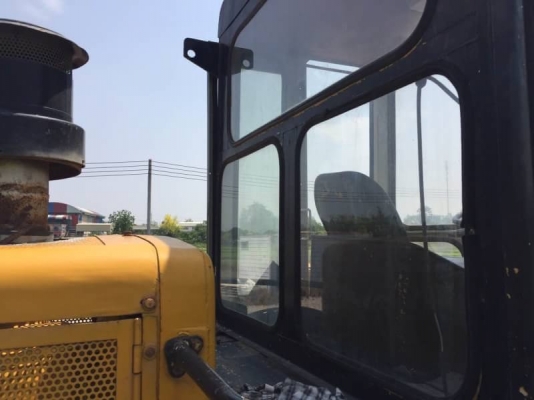 ขายรถแทรคเตอร์ตีนแกะ CATTERPILAR 816 เครื่องดี เกียร์แรง สภาพพร้อมใช้ เอกสารเล่มทะเบียน  คันนี้ 1,690,000 รถอยู่ นครปฐม โทร 0610710295