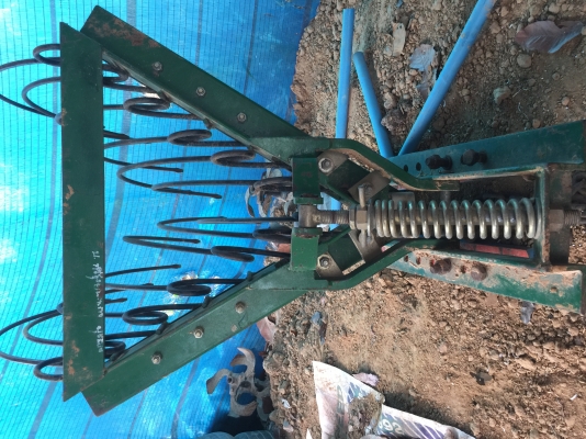 คราดสปริง CMT 15000 บาท  0625261595 (ต่อรอง)