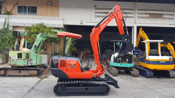 ขาย รถขุด HITACHI  รุ่น EX30 มือสองญี่ปุ่น แทรกเหล็ก สวย สลัก บูท เอวแน่น 100\% มีไลน์กระแทก สวยพร้อมใช้งาน มือถือ 0818753444  สอบถามเพิ่มเติมได้ที่ http://line.me/ti/p/mFkzr50JVd