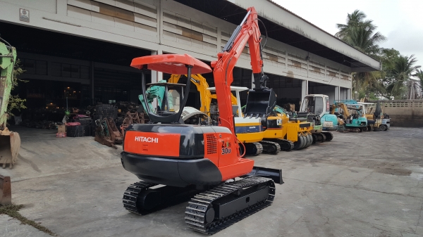 ขาย รถขุด HITACHI  รุ่น EX30 มือสองญี่ปุ่น แทรกเหล็ก สวย สลัก บูท เอวแน่น 100\% มีไลน์กระแทก สวยพร้อมใช้งาน มือถือ 0818753444  สอบถามเพิ่มเติมได้ที่ http://line.me/ti/p/mFkzr50JVd