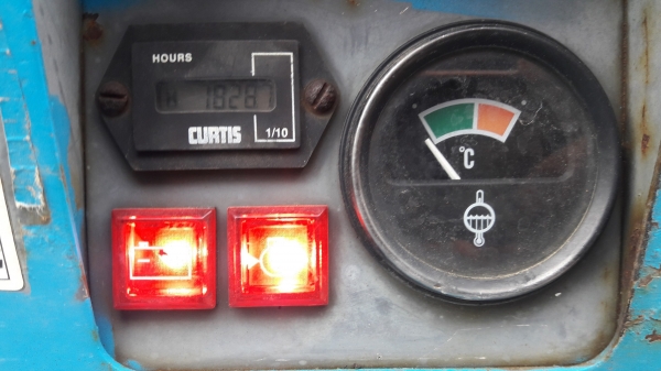 รถขุด コベルコ Kobelco SK007 เก่าญี่ปุ่น