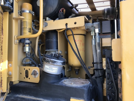 CAT 140H-2 SN: CCA00824 YR: 2004 ใบมีด 16 ฟุต VHP PLUS จากอเมริกา CAT 140H-2 SN: CCA00824 YR: 2004 ใบมีด 16 ฟุต VHP PLUS จากอเมริกา