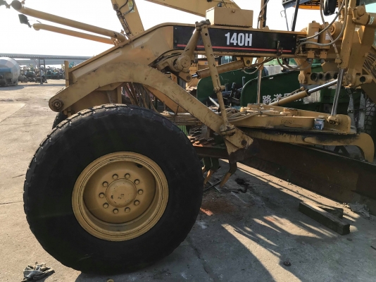 CAT 140H-2 SN: CCA00824 YR: 2004 ใบมีด 16 ฟุต VHP PLUS จากอเมริกา CAT 140H-2 SN: CCA00824 YR: 2004 ใบมีด 16 ฟุต VHP PLUS จากอเมริกา