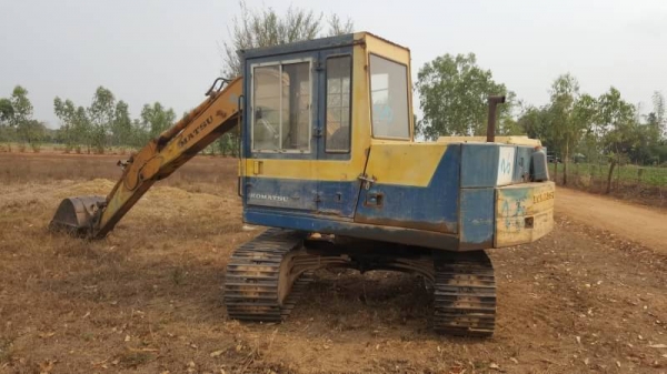 KOMATSU PC 60-3