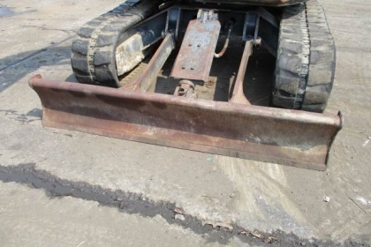 ขายแบคโฮ KOBELCO SK30UR-3