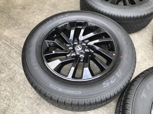 ล้อแม็กพร้อมยางป้ายแดง นิสสัน นาวาร่า คาลิเบอร์ NP300 ขอบ 18