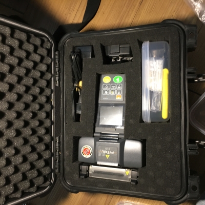 เครื่องเชื่อมต่อสาย fiberoptic Fusion Splicer มือสองใช้รับงานเน็ตประชารัฐ