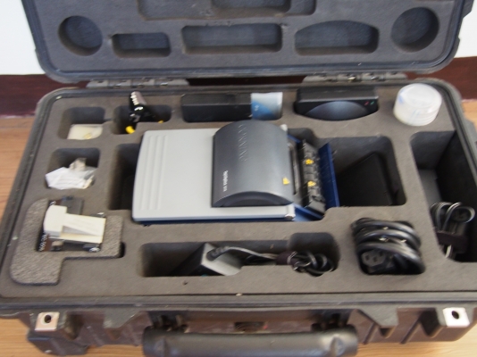 เครื่องเชื่อมต่อสาย fiberoptic Fusion Splicer มือสอง Corning SpliceOne