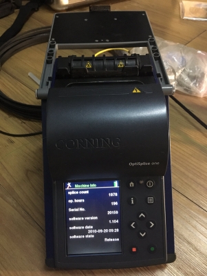 เครื่องเชื่อมต่อสาย fiberoptic Fusion Splicer มือสอง Corning SpliceOne