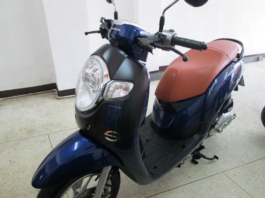 (โอนฟรี) ขาย Honda Scoopy I ปี 2017 ตัวใหม่ล่าสุด ตัว TOP ล้อแม็ก ไมล์แท้ 4406 กม รถหัวฉีดประหยัดน้ำ