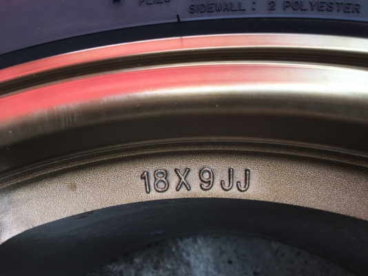 ล้อแม็ก TE37 ขอบ 18 พร้อมยาง 265-60-18 ปี15