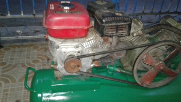 ปั๊มลมขนาด 64 ลิตร สภาพดีเครื่อง 5 แรงพร้อมใช้งาน ปั๊มลมขนาด 64 ลิตร สภาพดีเครื่อง 5 แรงพร้อมใช้งาน