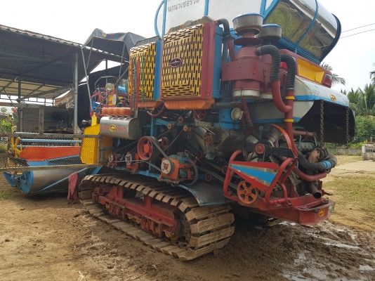 ขายรถเกี่ยวข้าว