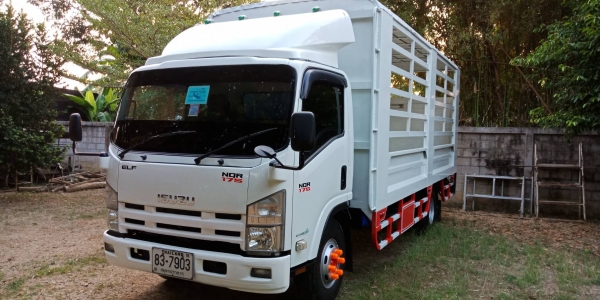 ขายรถ 6 ล้อ ISUZU  NQR 175 แรง ปี56 ยาว 5.50 เมตร พร้อม ลิฟท้าย สวยๆ พร้อมใช้