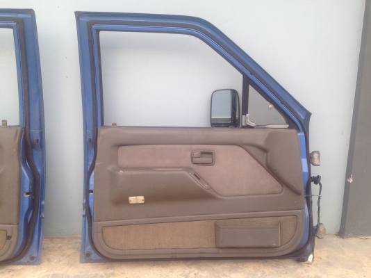 ประตูไฟฟ้า isuzu mu มีหูช้าง พร้อมกระจกมองข้างใส่ tfr dragon cameo คู่ละ8000บาท