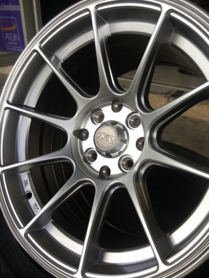 แม็กใหม่เอ็กเอ็กอาร์ 527 ขอบ 15 กว้าง 8.25 ราคา 9900 บาท