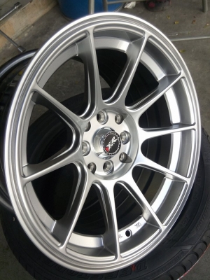 แม็กใหม่เอ็กเอ็กอาร์ 527 ขอบ 15 กว้าง 8.25 ราคา 9900 บาท