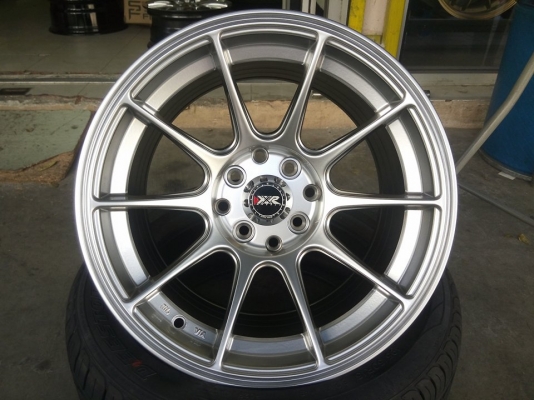 แม็กใหม่เอ็กเอ็กอาร์ 527 ขอบ 15 กว้าง 8.25 ราคา 9900 บาท