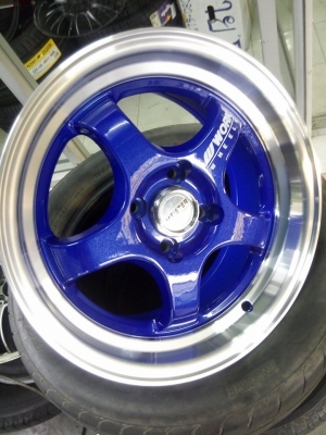 แม็กใหม่เอสวัน ขอบ 15 กว้าง 7 ราคา 7900 พร้อมยาง 12900 บาท