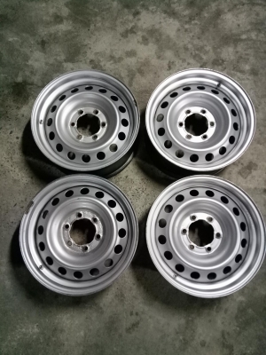 ล้อกะทะรีโว้17x7.5 ไม่คต ไม่ดุ้ง ไม่แตกร้าว ชุด2800บ.โทร0879050181 จัดส่งได้ทั่วไทย