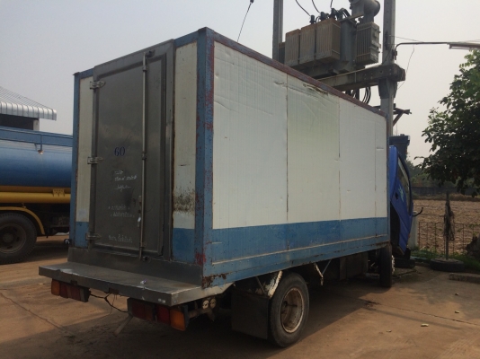 รถบรรทุกตู้ส่งน้ำแข็ง 6 ล้อ ISUZU NKR เครื่อง 4HG1 เทอร์โบ 130 แรง