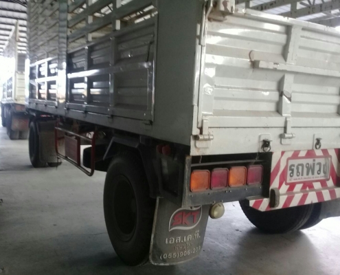 ขาย.ราคา 890,000บ.นะครับ สิบล้อ นิสัน UD CWM 43OM 290โบว์,อินเตอร์ ปี46 (ไม่ดั้ม)  แม่-ลูก 2คาน กะบะค็อกสูง ยาว6.50ม.รถห้าง มือเดียวป้ายแดง สภาพนางฟ้าเดิมๆพร้อมใช้งาน เล่ม.ทะเบียนพร้อมโอน ขาย 890,000บ.แม่+ลูก