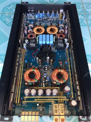 แอมป์คลาสดี Alternative1700.1Dมือสองสภาพสวยเดิม งานดี ใช้งานปกติเบสดีมากแน่นๆดุดัน ขับซับ10&quot;-12&quot;หล่อสบาย ขาย 3650 บาท สนใจ0892425454 อยู่สระบุรี