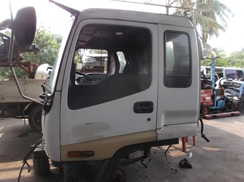 ขายหัว ISUZU DECA 3ใบปัด  หัวนอก อุปกรณ์ครบ  สภาพสวยครับ